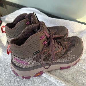 HOKA One One Toa GTX Hiking Shoes Women's Size 10 Plum